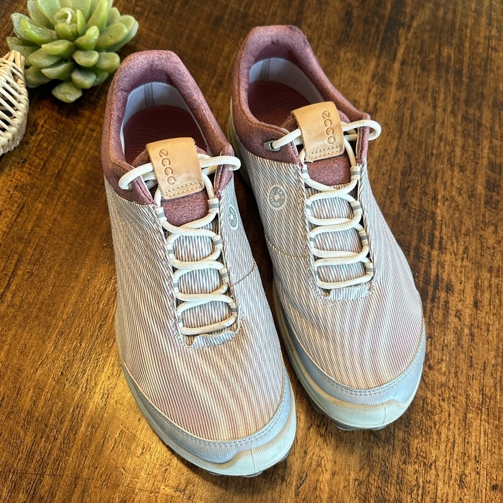 ECCO | Biom Hybrid 3 Spikeless Golf Shoes - Waterproof GORE-TEX, Size 8